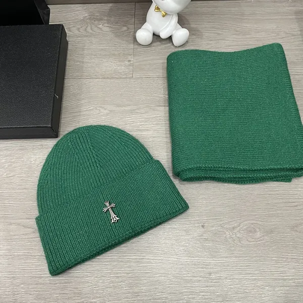 Off-White Cross Motif Beanie and Scarf Set Black Accessories - 15