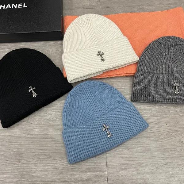 Off-White Cross Motif Beanie and Scarf Set Black Accessories - 4