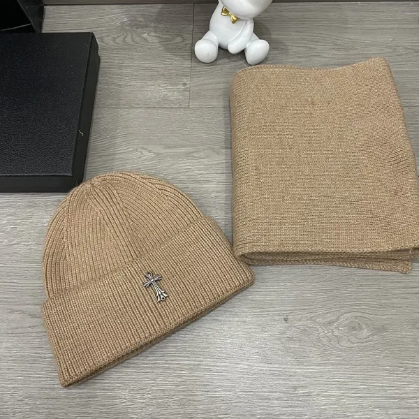 Off-White Cross Motif Beanie and Scarf Set Black Accessories - 16