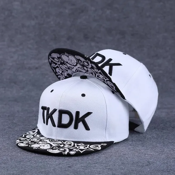 Design Streetwear Snapback Cap with Vintage Patch Print Red/Navy Baseball Cap - 14