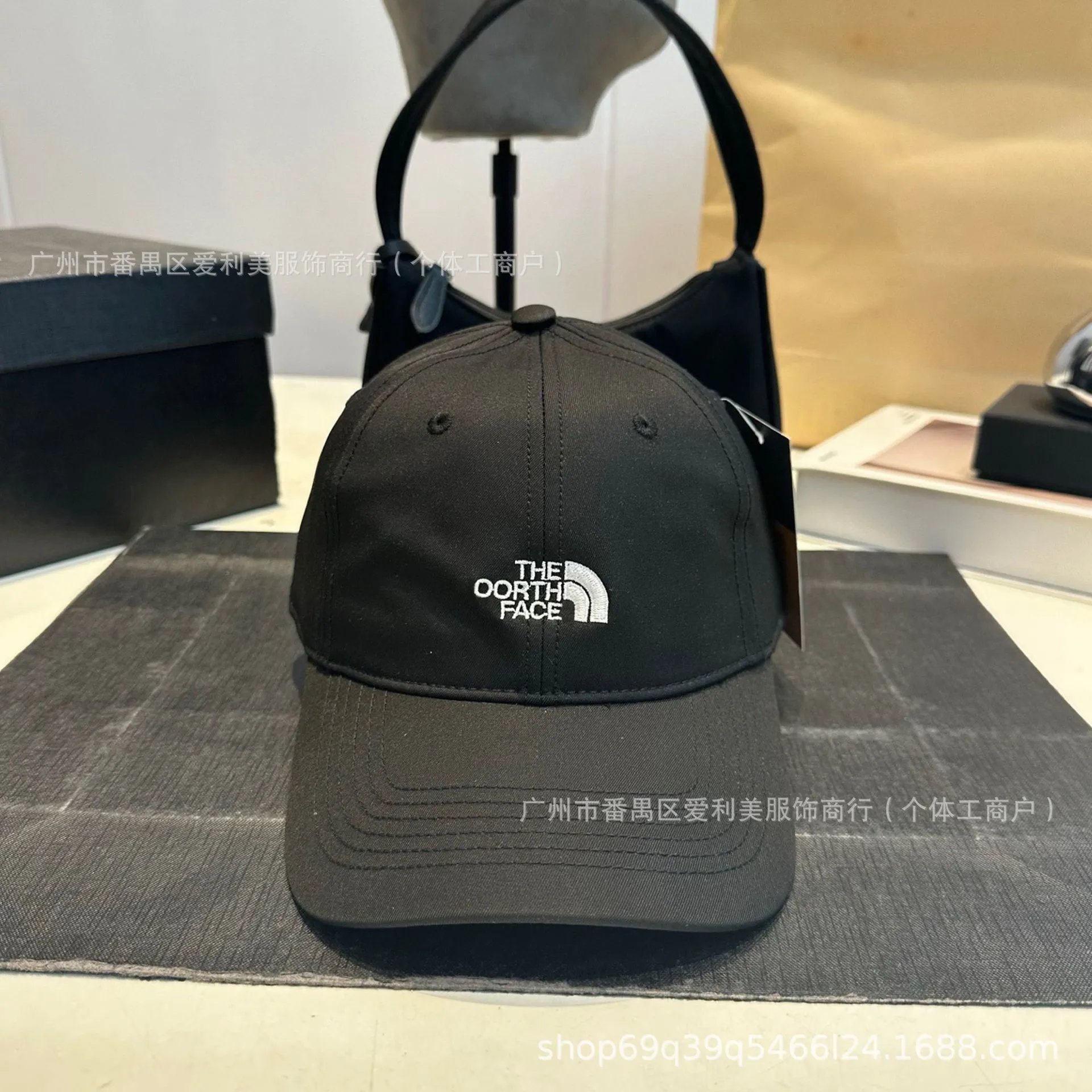 Short Brim Quick-Dry Baseball Cap