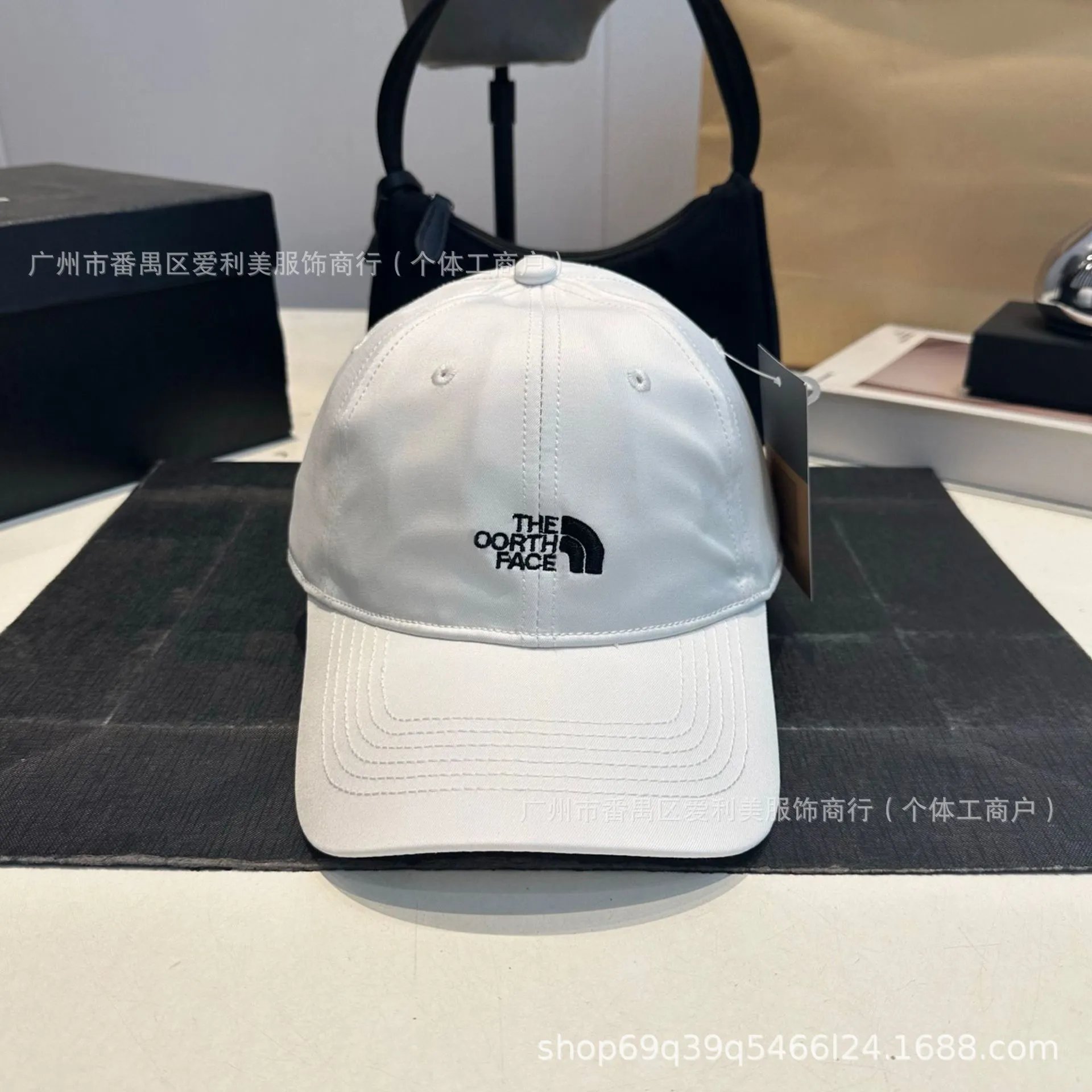 Design Quick-Dry Baseball Cap photo 4