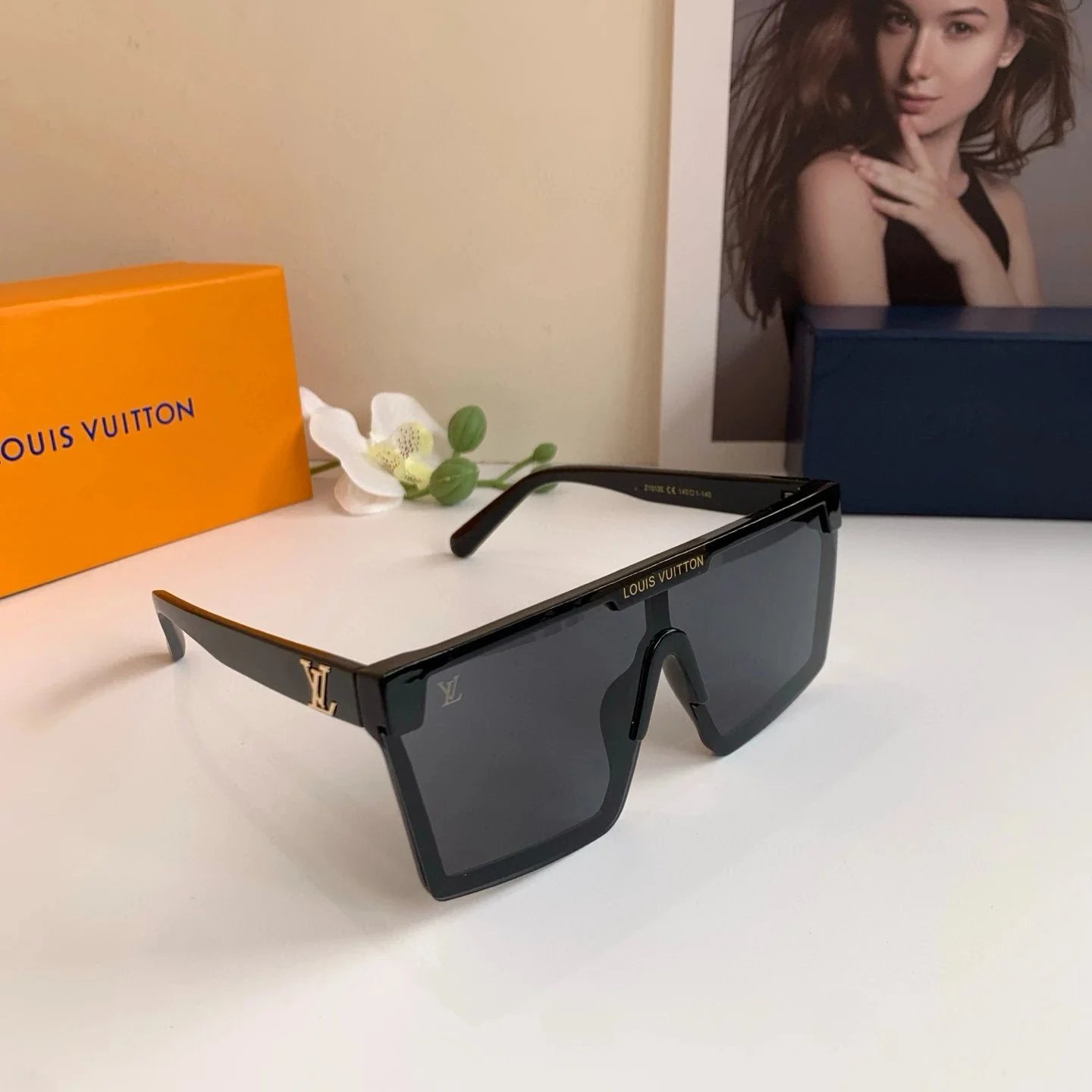 Louis Vuitton Eyewear Monogram shield sunglasses — V08