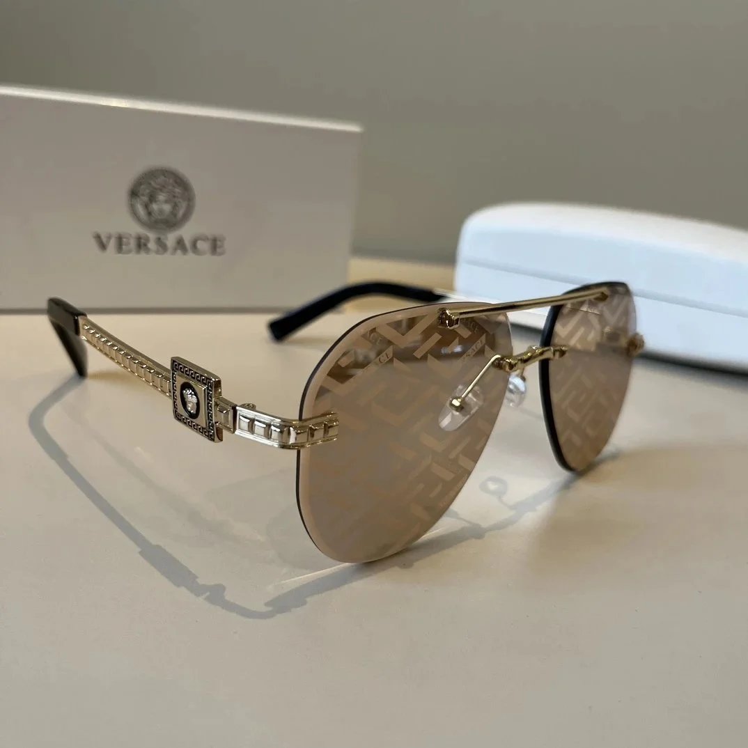 Louis Vuitton Eyewear Monogram shield sunglasses — F28