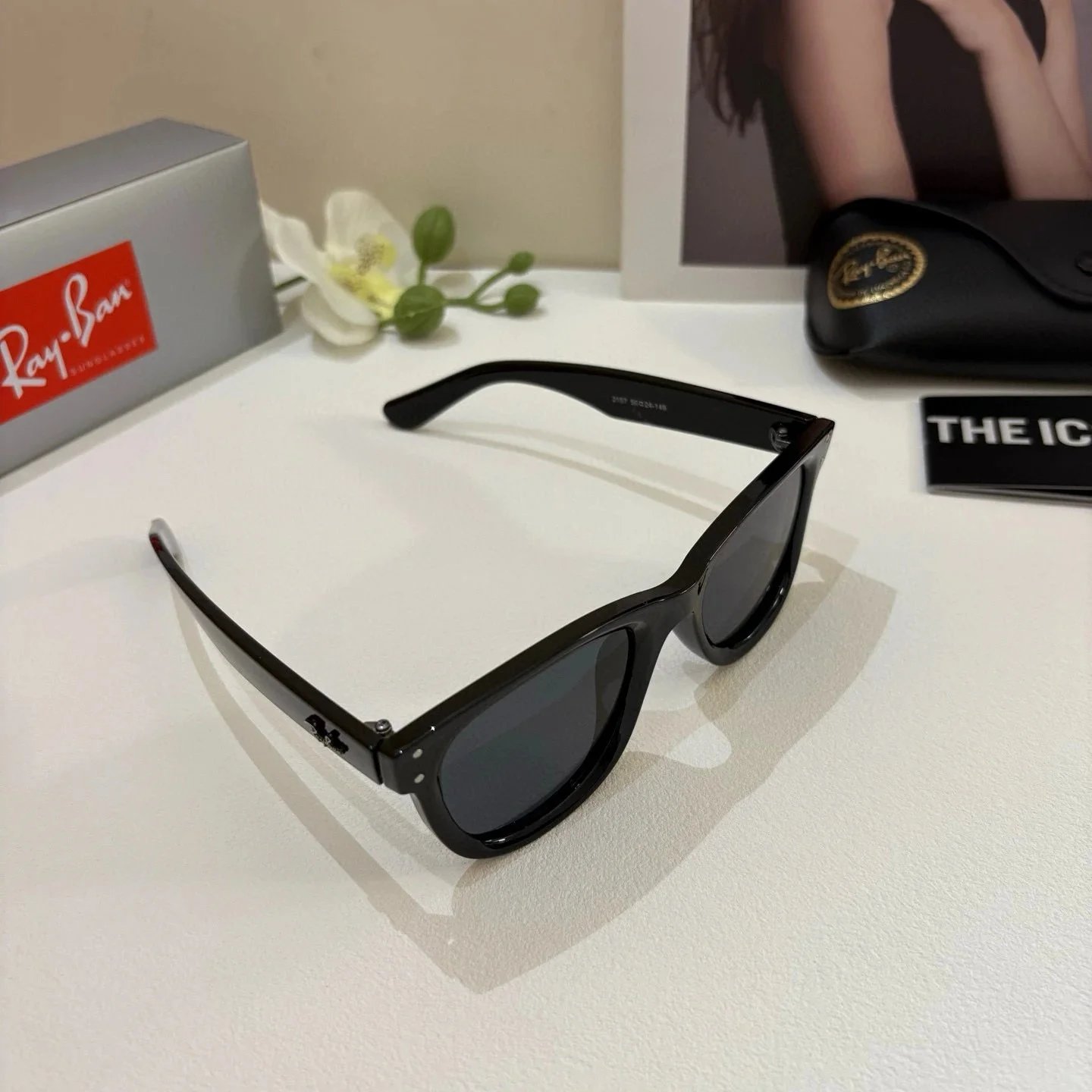Louis Vuitton Eyewear Monogram shield sunglasses — R40