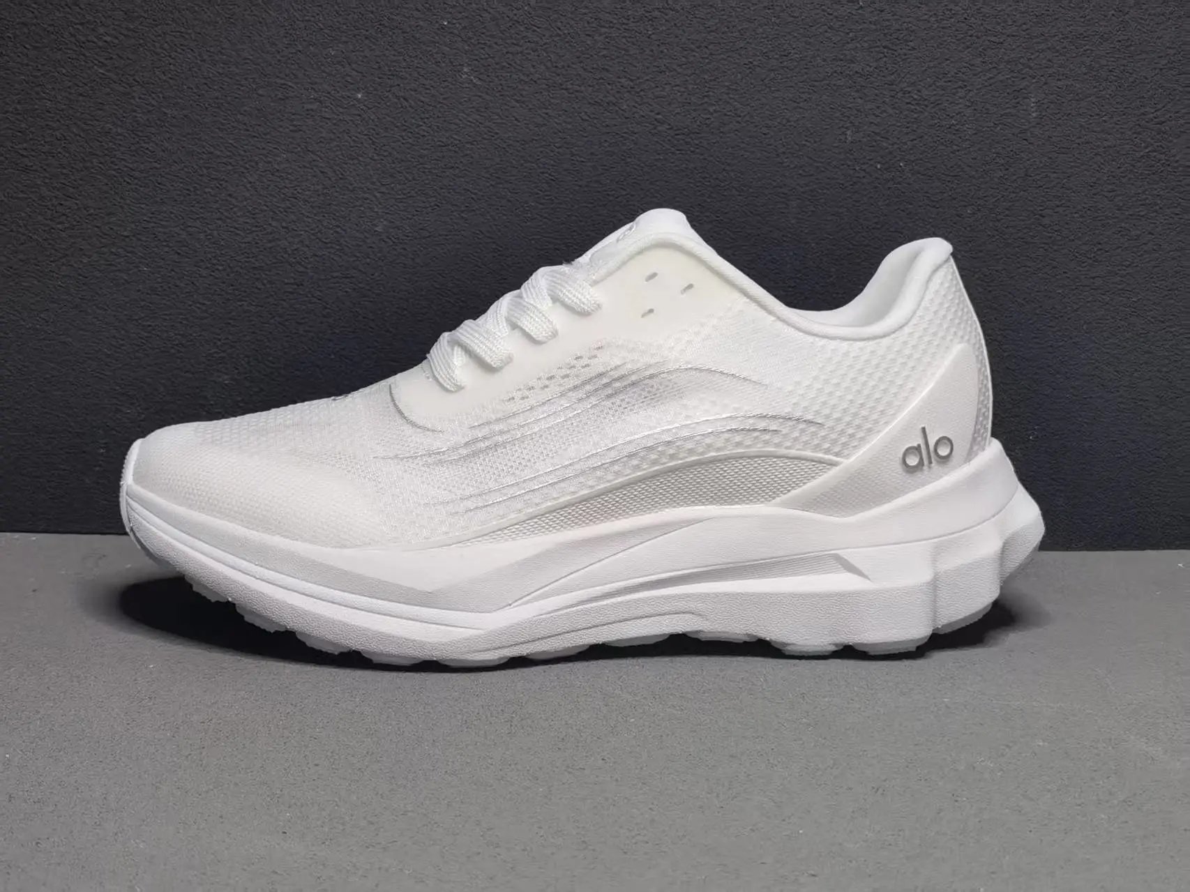 Running Shoe photo 2