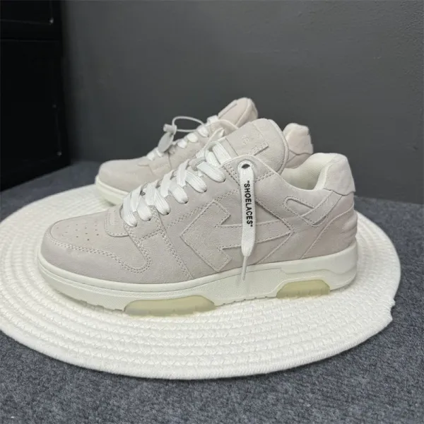 Off-White Diagonal Arrow Low-Top Sneakers Beige - 1