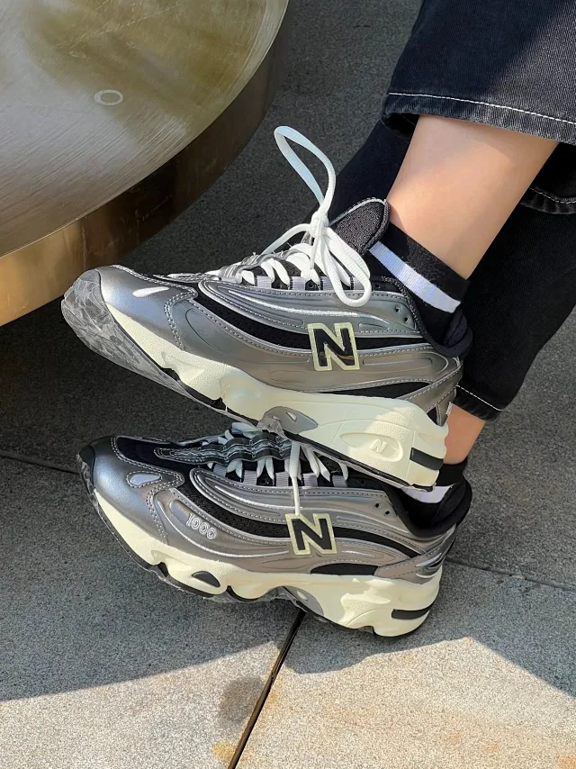 New Balance Sneakers 1000 product detail image 4