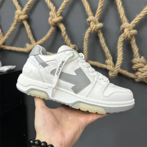 Off-White Diagonal Arrow Low 'For Whom?' Black Sneakers - 26