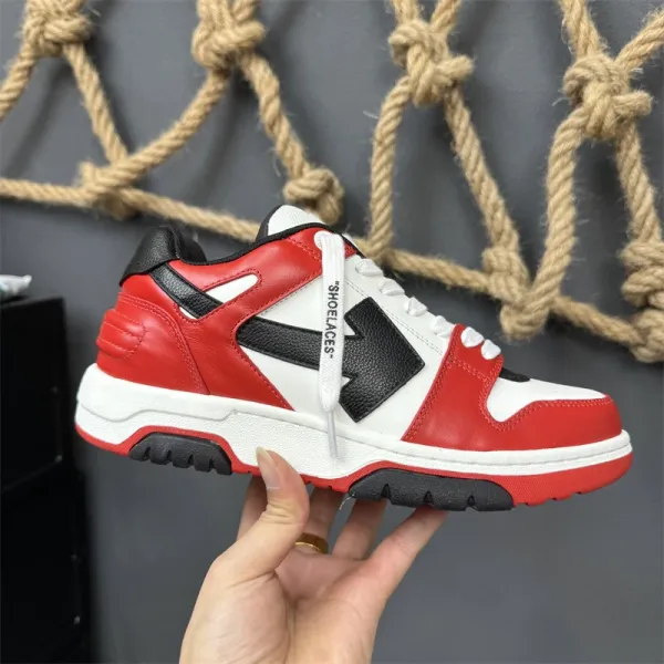 Off-White Diagonal Arrow Low 'For Whom?' Black Sneakers - 32