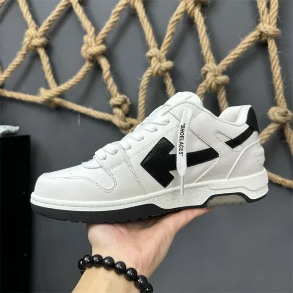 Off-White Diagonal Arrow Low 'For Whom?' Black Sneakers - 43