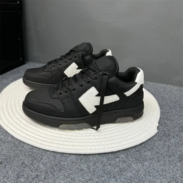 Off-White x Nike Air Force 1 Low Black/White Sneakers - 1