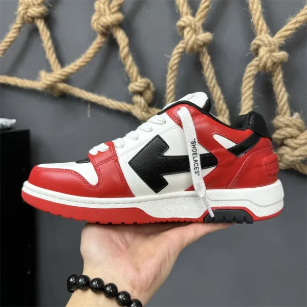 Off-White Diagonal Arrow Low 'For Whom?' Black Sneakers - 33