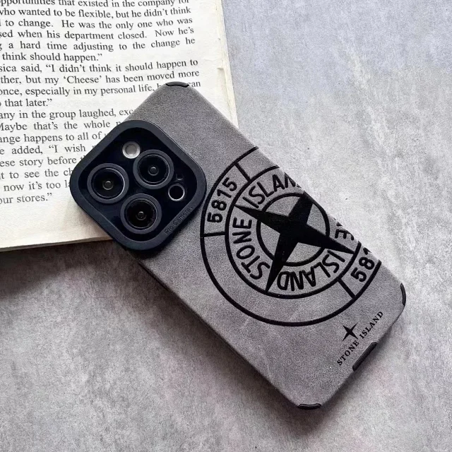 Louis Vuitton Phone Cases Monogram Print product detail image 14