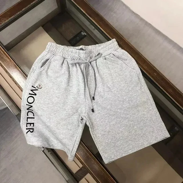 Moncler Shorts Drawstring logo product detail image 3