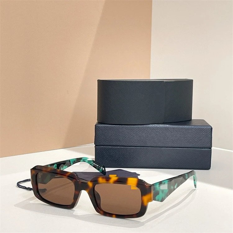 Square Sunglasses photo 2