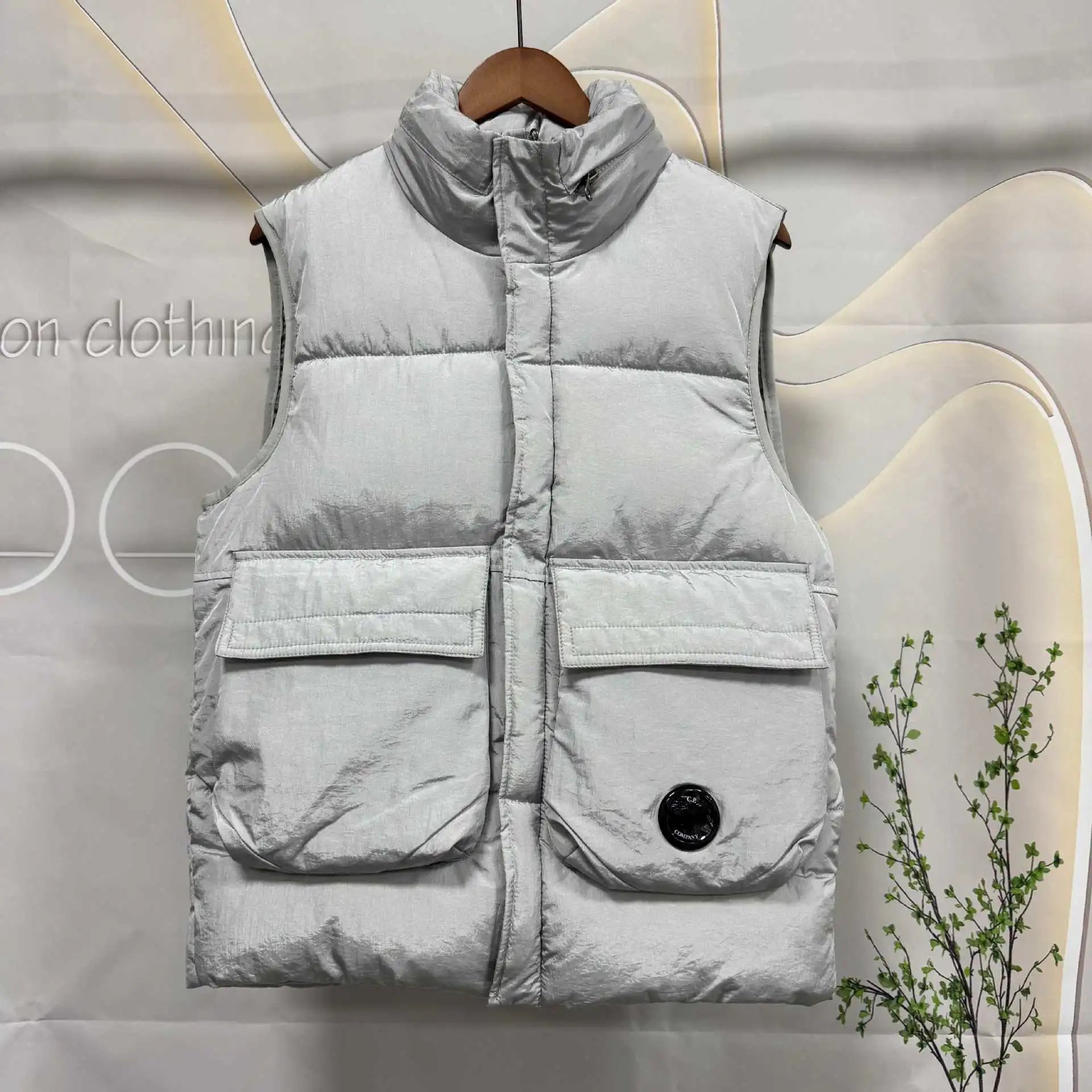 Logo Badge Utility Vest photo 3