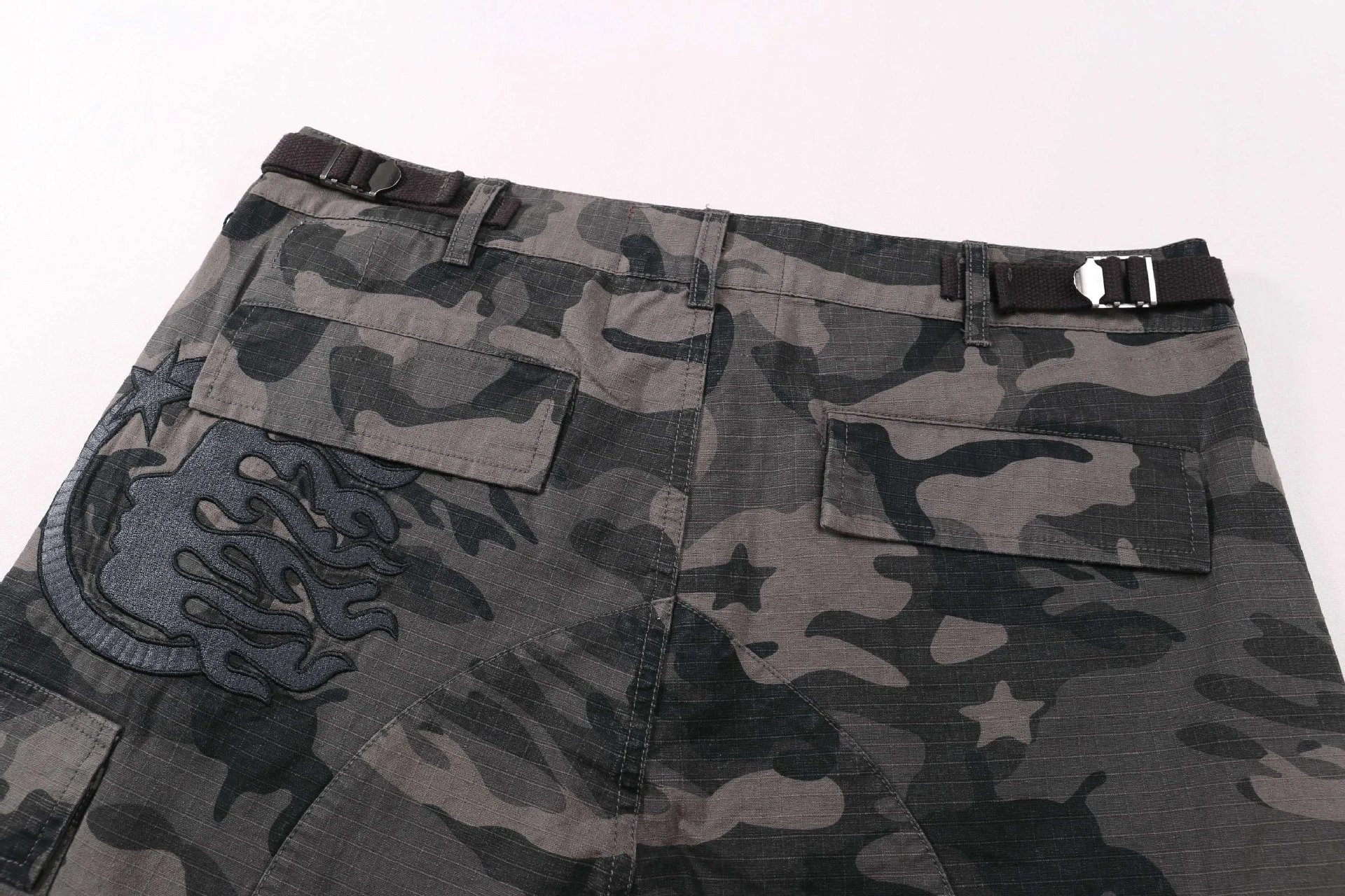 Design Camo Cargo Shorts with Adjustable Straps Red Black Multicolor Shorts - 10