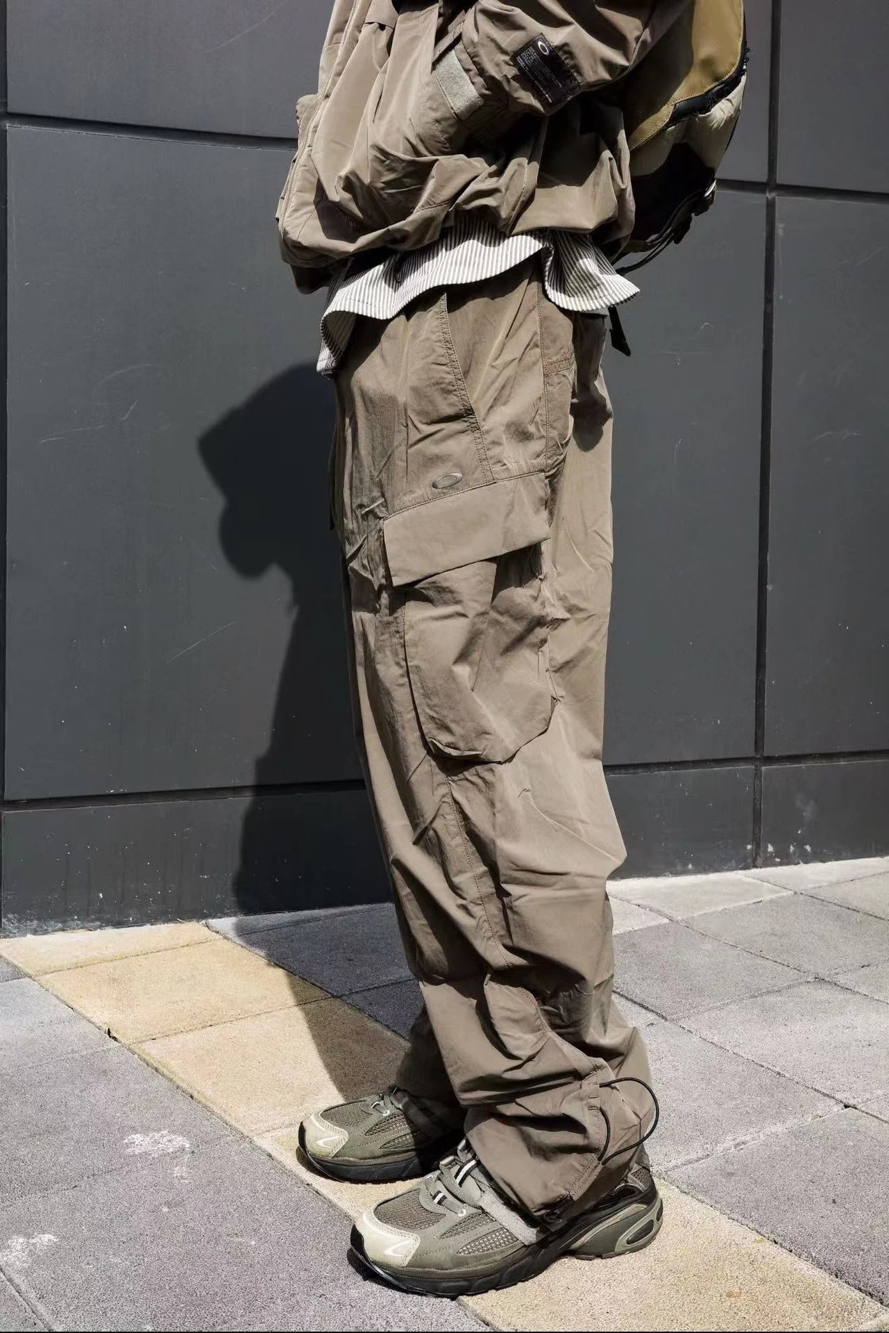 Drawstring Cargo Pants photo 5