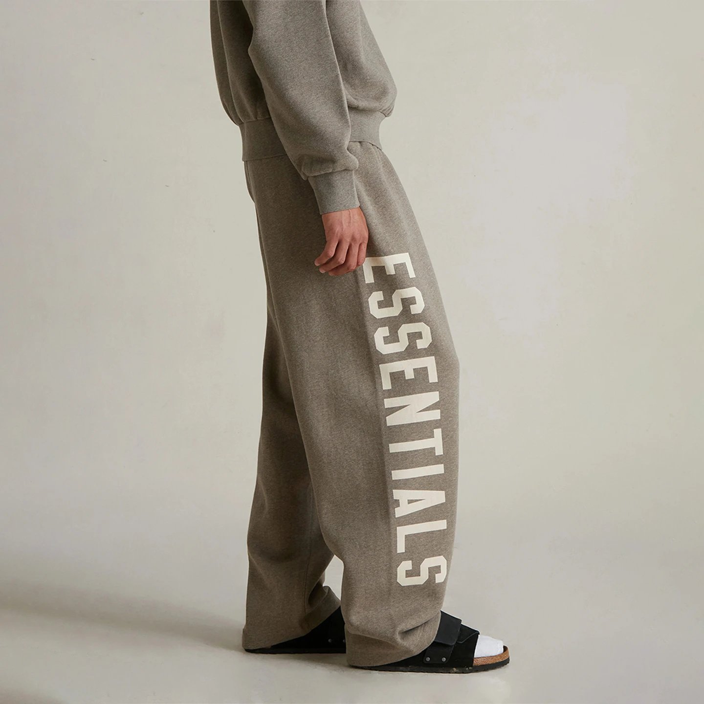 Loose Fleece-Lined Jogger Pants photo 2
