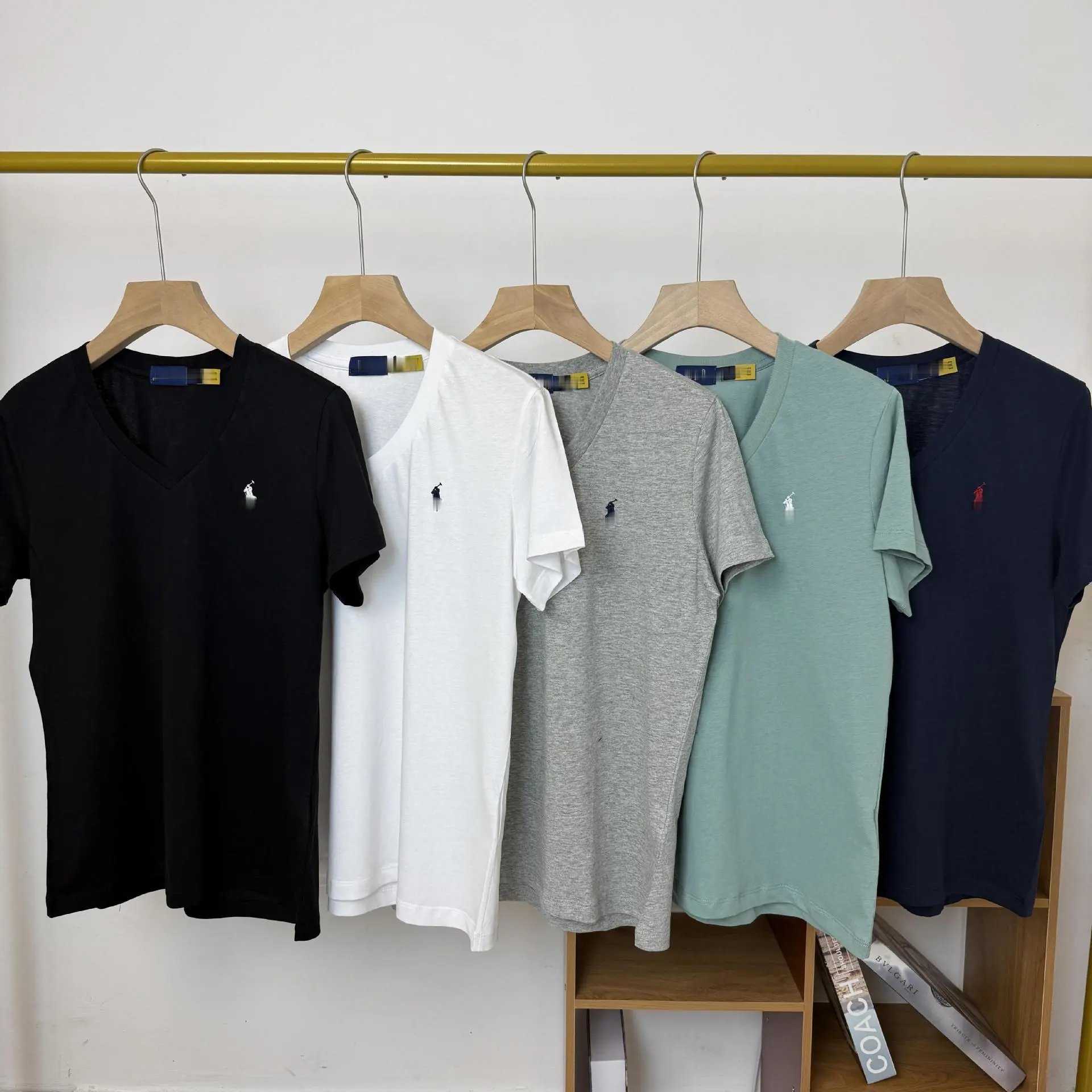 Classic Logo Chest Cotton T-Shirt Women V-Neck Short Sleeve photo 8