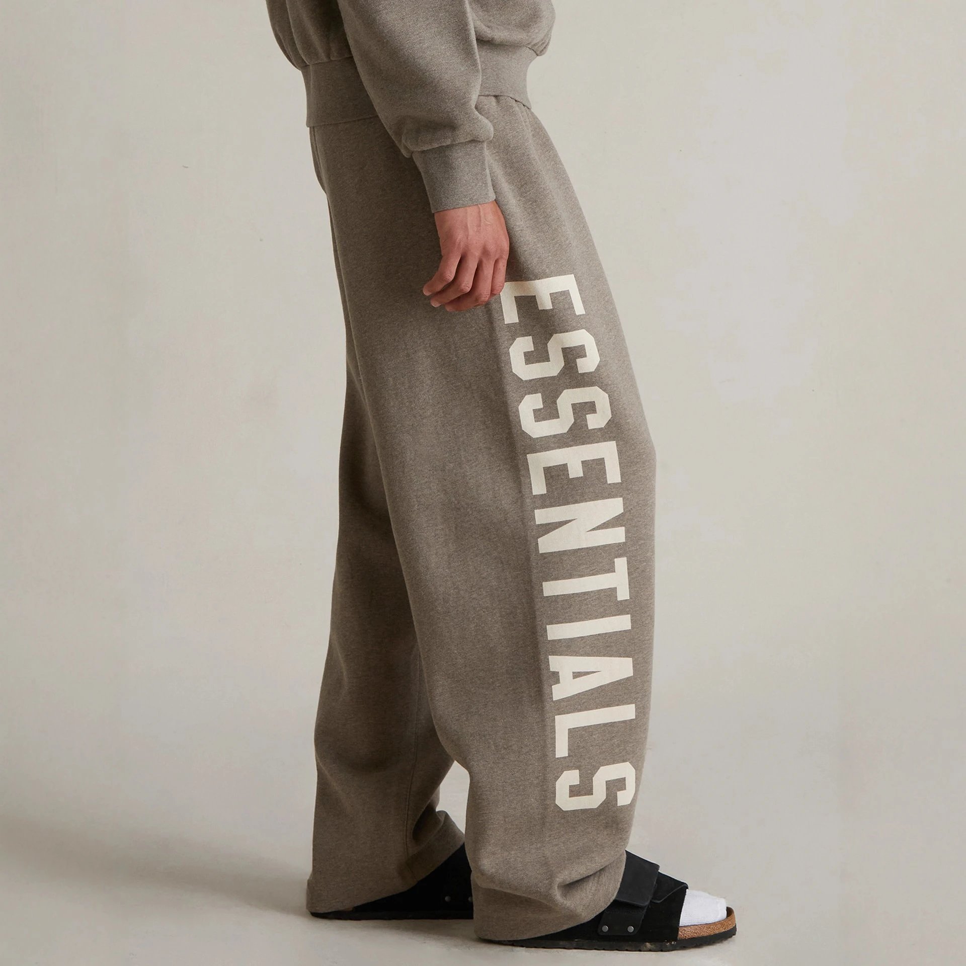 Loose Fleece-Lined Jogger Pants