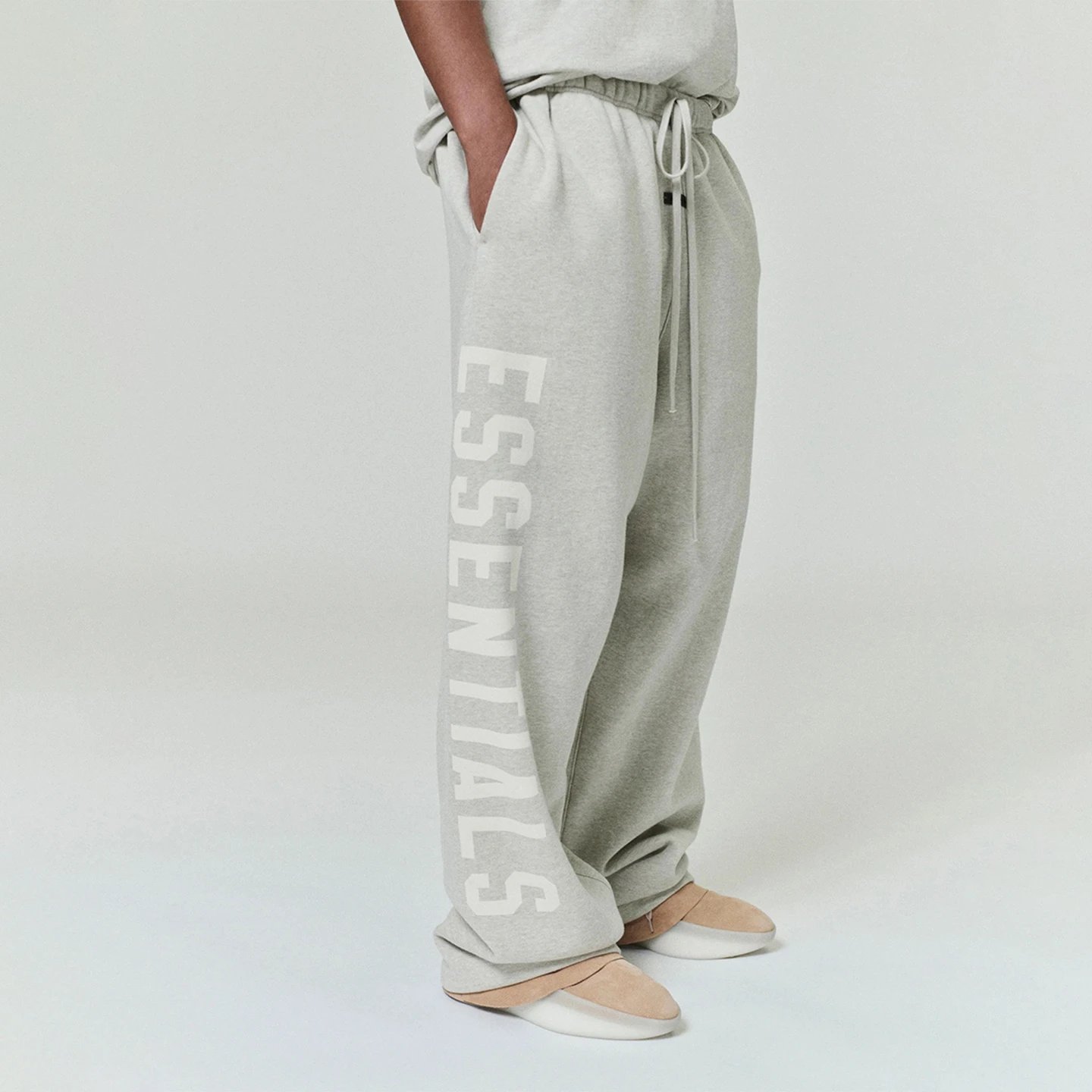 Loose Fleece-Lined Jogger Pants photo 3