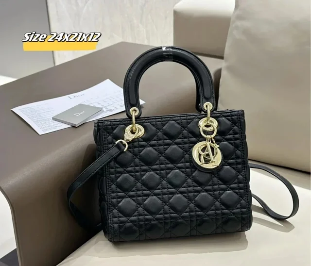 Chanel Handbags Quilted Chain-Strap Handbag product detail image 8