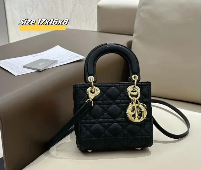 Chanel Handbags Quilted Chain-Strap Handbag product detail image 11