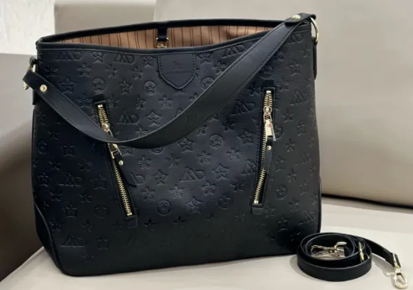 Design Embossed Star Monogram Hobo Bag Black - 1