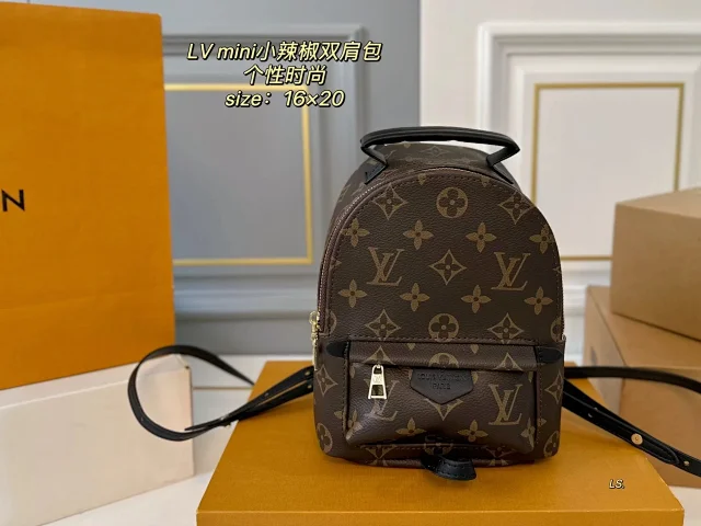 Louis Vuitton Monogram drawstring backpack product detail image 9