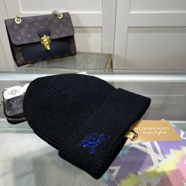 Burberry Hats Check Baseball Caps and Logo Knit Beanies product detail image 7