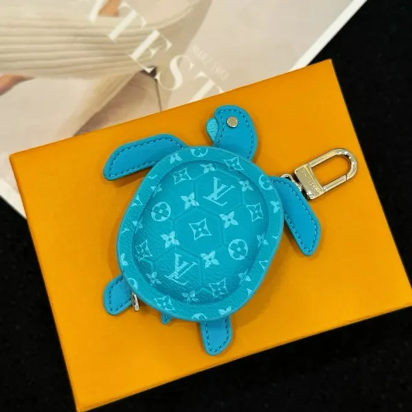 Louis Vuitton Turtle Key Holder Turquoise Monogram Wallets - 1