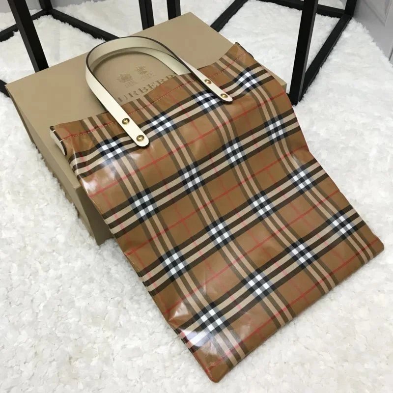 原单实拍 Burberry/博柏利 新款彩虹格纹单肩手提包大购物袋
