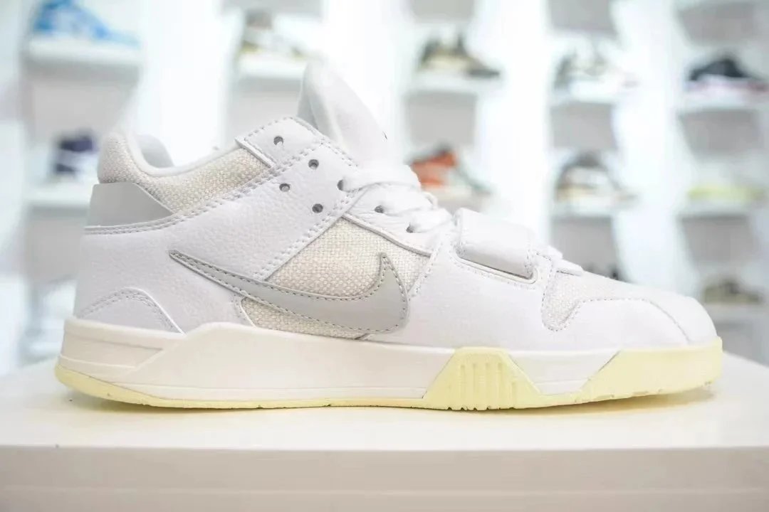 Nike Air Monarch IV Sneakers [