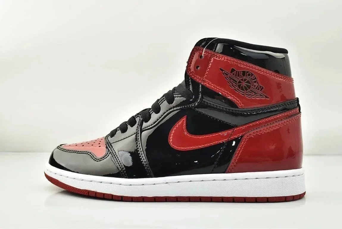 Air Jordan 1 High OG Patent Le