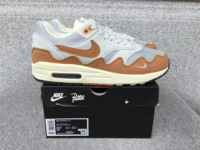 Nike Sneakers Air Max 1 product detail image 1