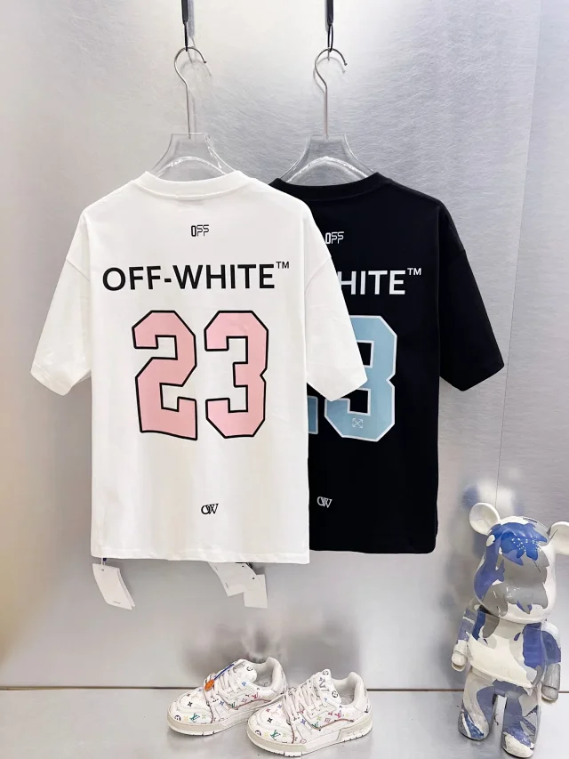 Off-White T-Shirts Graphic-print crew-neck product detail image 5