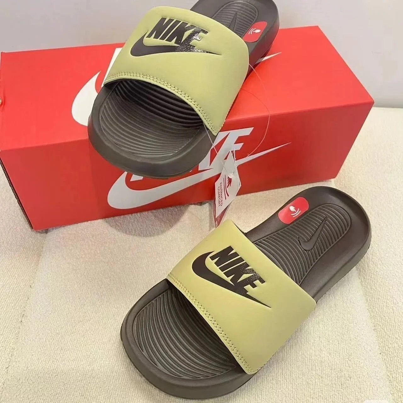 RFIDNO Sandals Monogram Slide — N Granules/-Baroque sponge does not wear feet