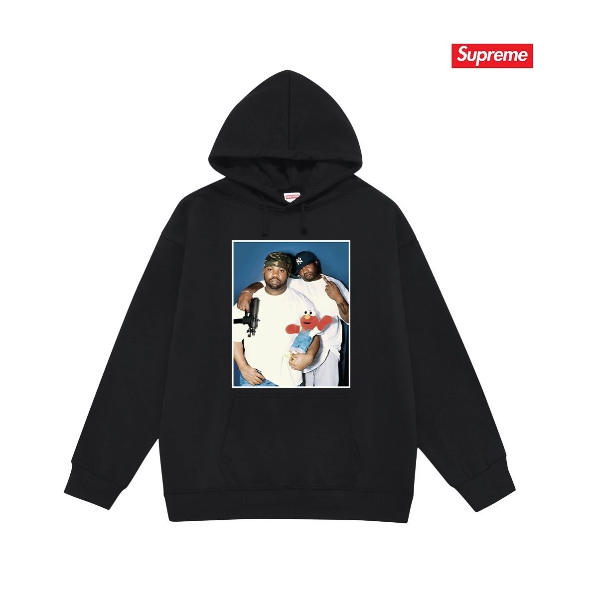 Supreme Hoodies & Sweatshirts Fleece-lined pullover hoodie with photo graphic and kangaroo pocket — S 2182 Black with fleece lining