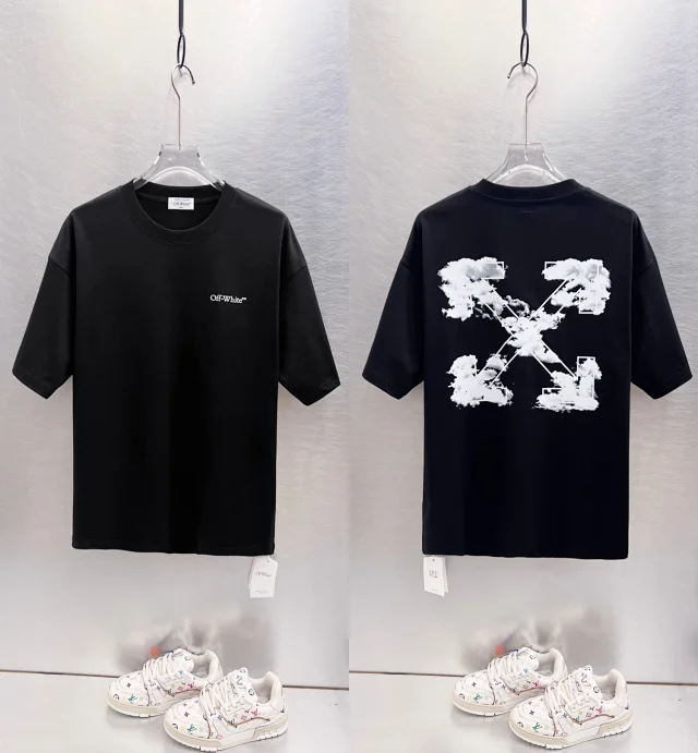 Off-White T-Shirts Graphic-print crew-neck product detail image 35