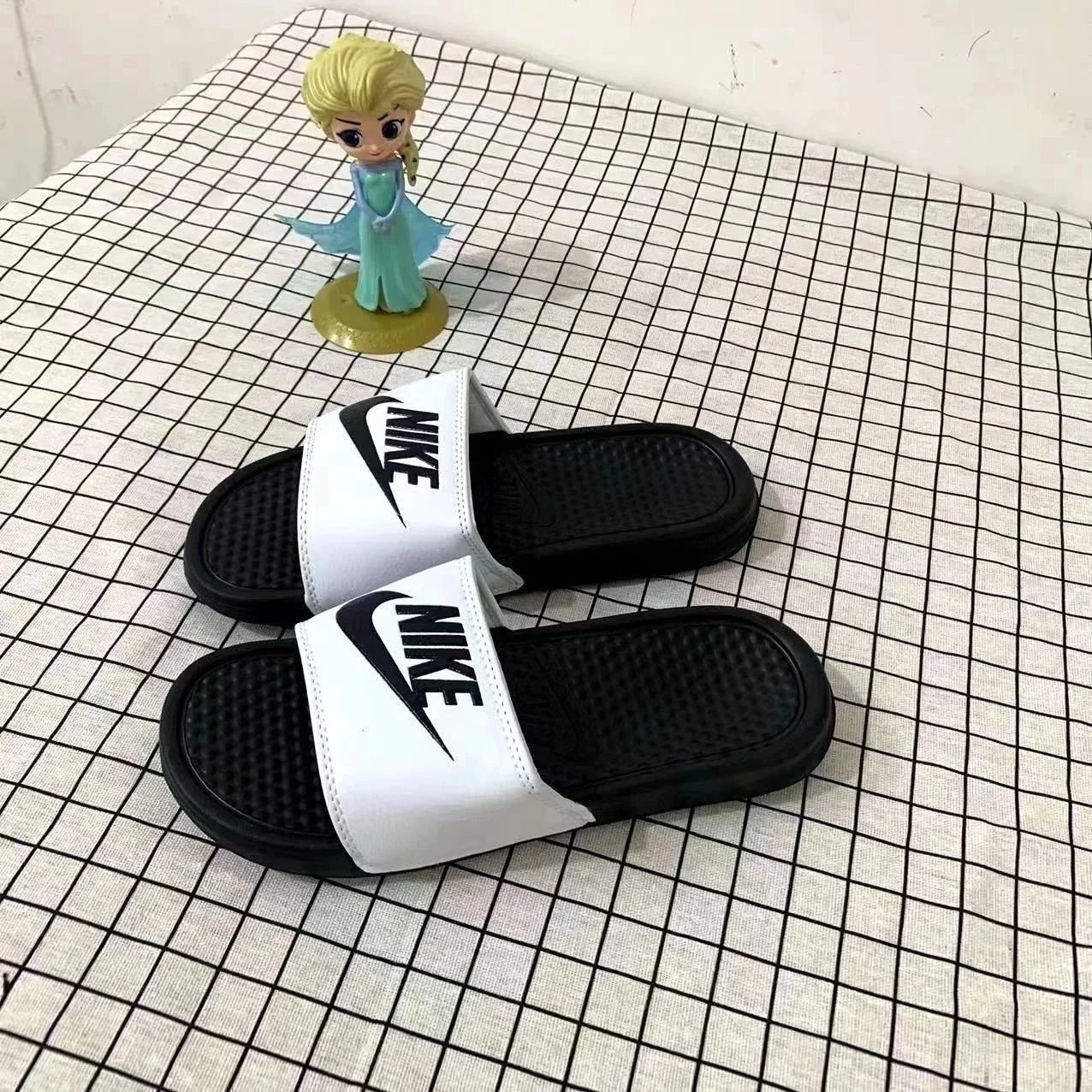 RFIDNO Sandals Monogram Slide — N Granules/-black and white sponge does not wear feet