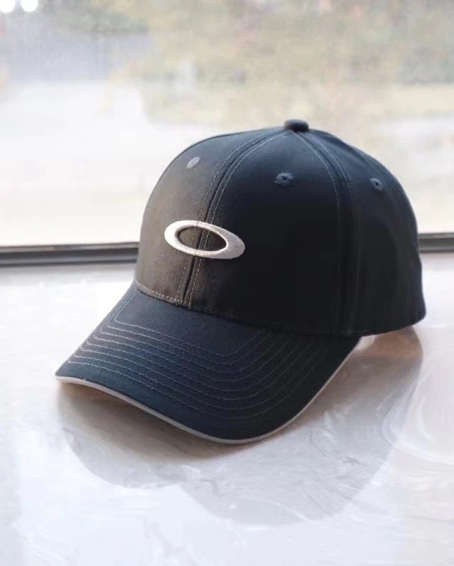 Oakley Hats Baseball Cap with Embroidered Ellipse Logo — Round logo navy blue