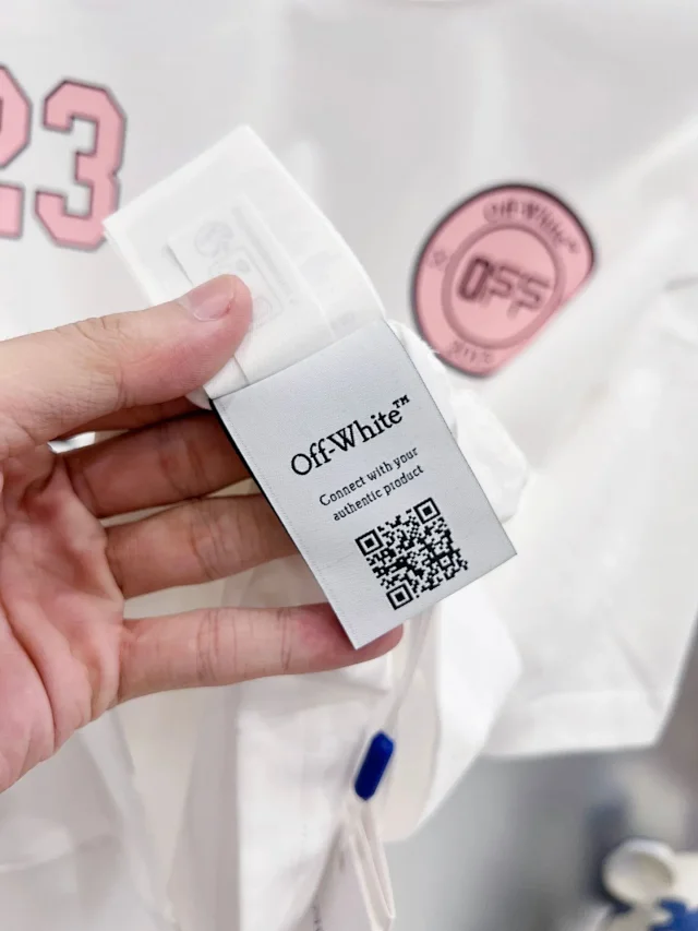 Off-White T-Shirts Graphic-print crew-neck product detail image 18