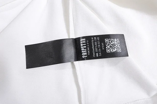 Trapstar T-Shirts Graphic Logo T-Shirt product detail image 13