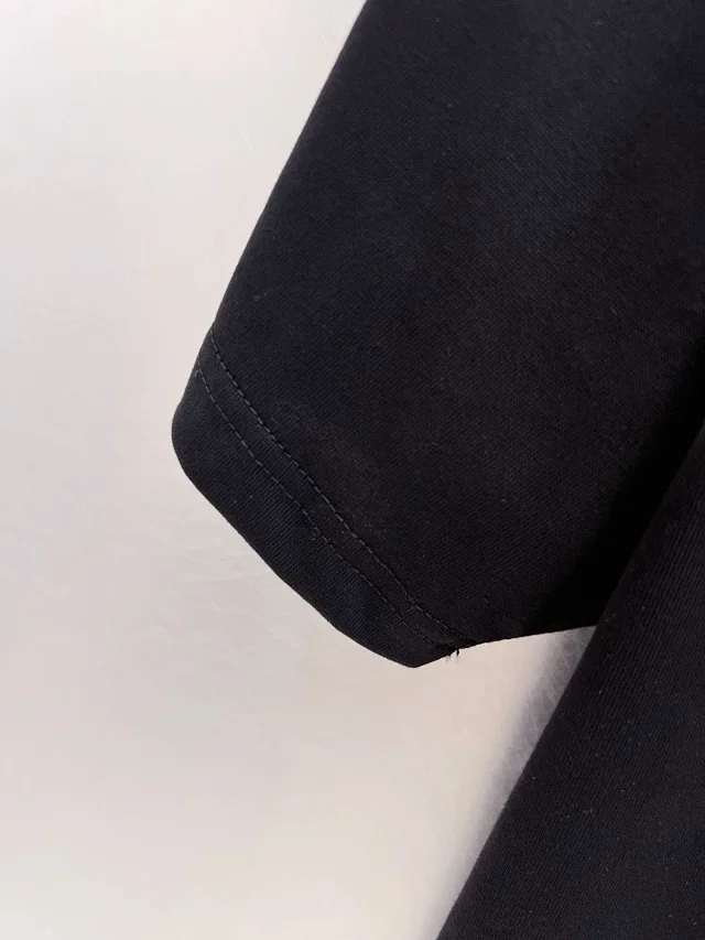 Off-White T-Shirts Graphic-print crew-neck product detail image 12