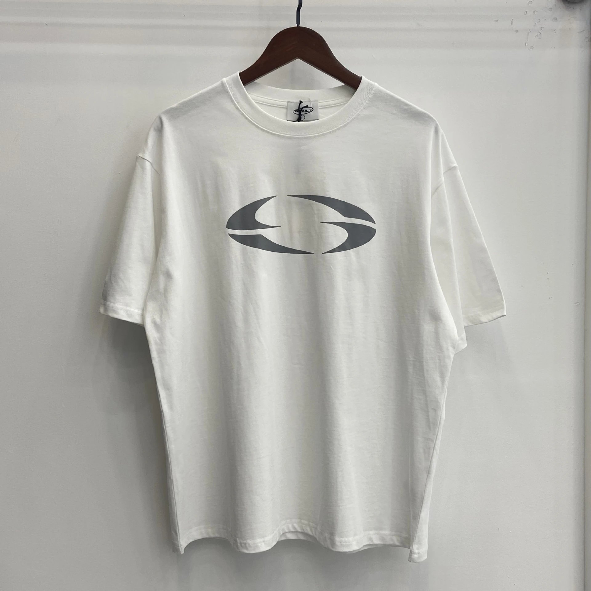 GRAILZ T-Shirts Oversized Graphic Print — white GR 68