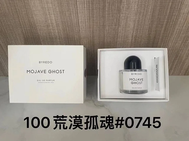 Emporio Armani Multiple fragrance models shown product detail image 5