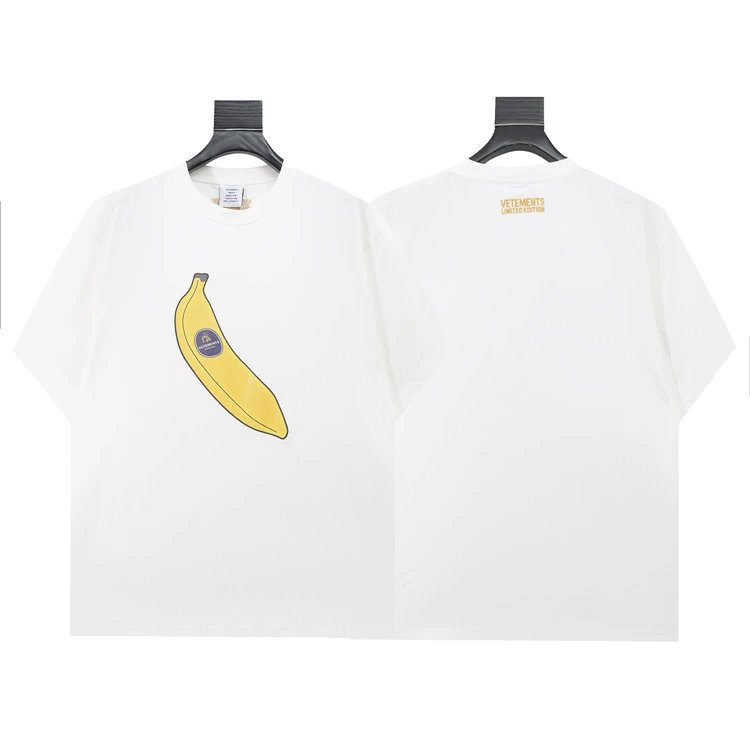 Vetements T-Shirts Graphic Logo Print — 8016 white
