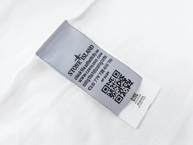 Stone Island T-Shirts Short-Sleeve Graphic Print T-Shirt product detail image 5